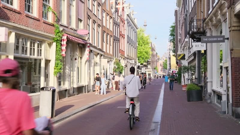 Fraud victims report once.